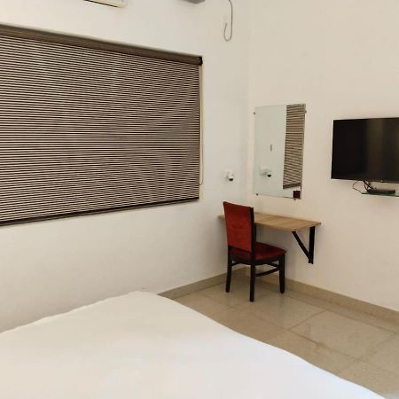 Hotel Lake View By Bookingcare Chhatarpur Exterior photo